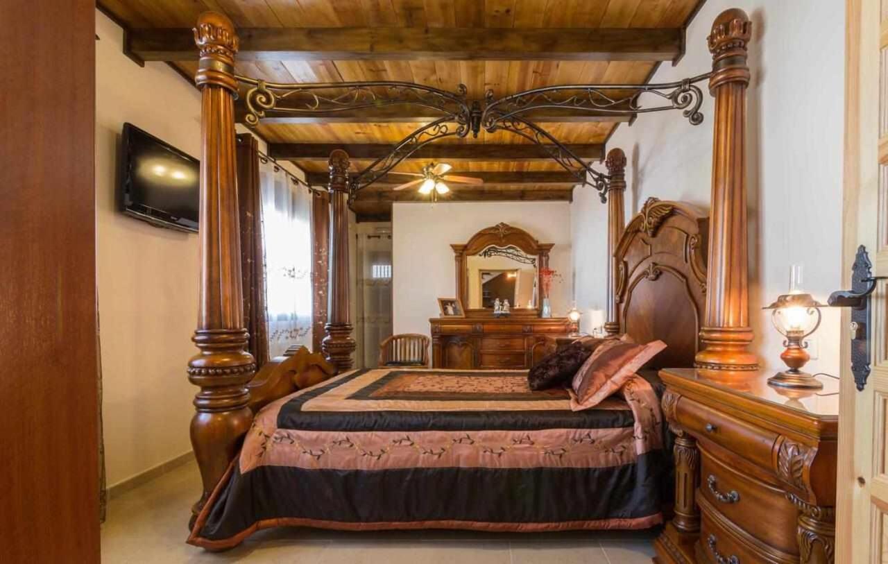 Casa Rural La Del Alba Seria Argamasilla de Alba Exteriör bild
